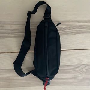 Aer City Sling 2 - black